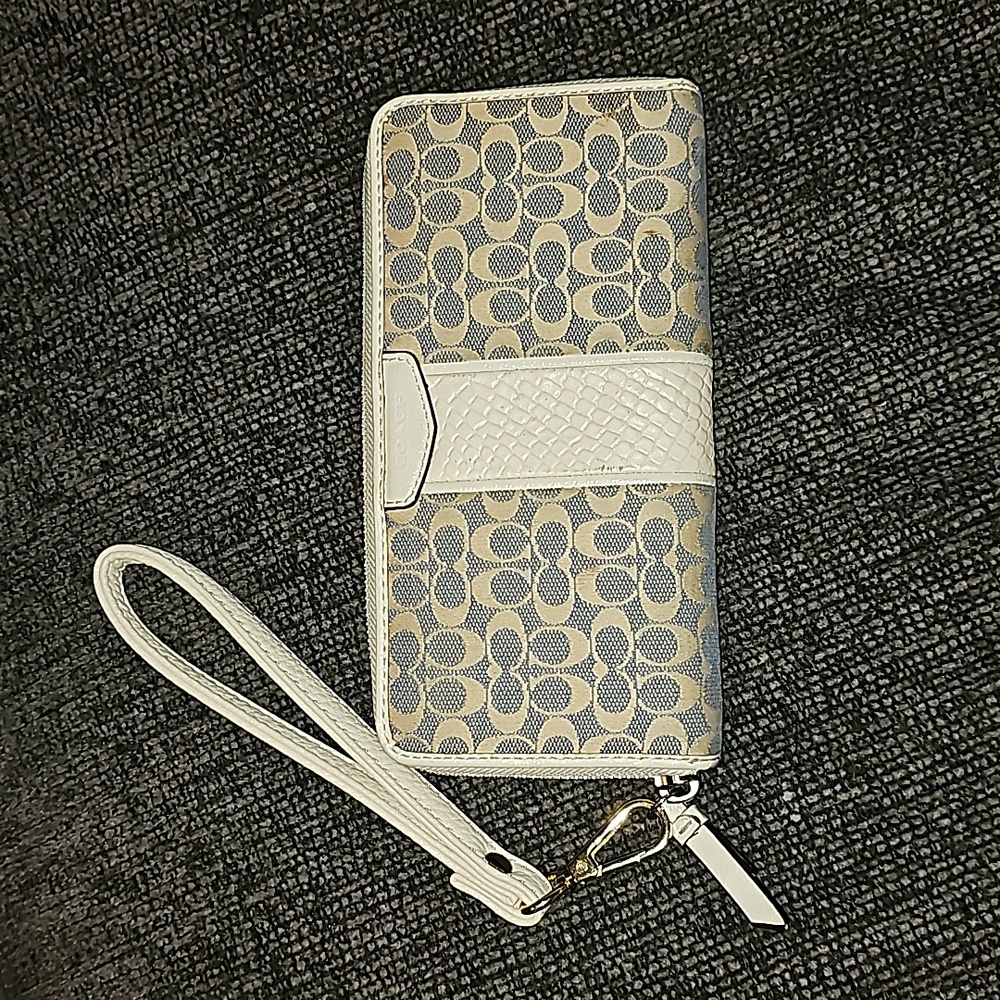 COACH SMALL MONOGRAM white blue yellow wallet wristlet used